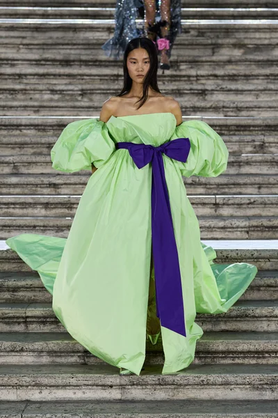 Look 84